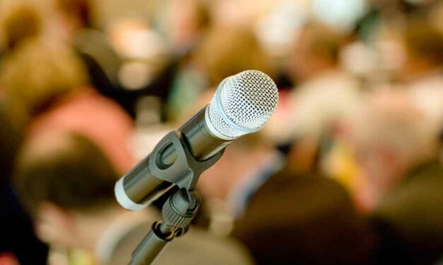 How Expert Creators Can Get Their First Speaking Gigs