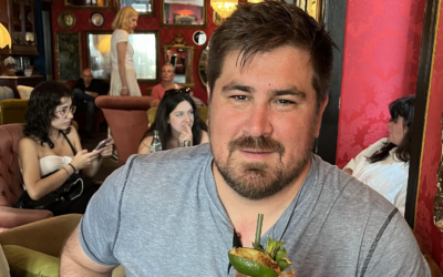 Simon Owens Doesn’t Hesitate To Experiment With His Newsletter and Podcast Business